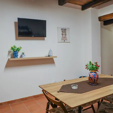 La Folkloressa Apartment