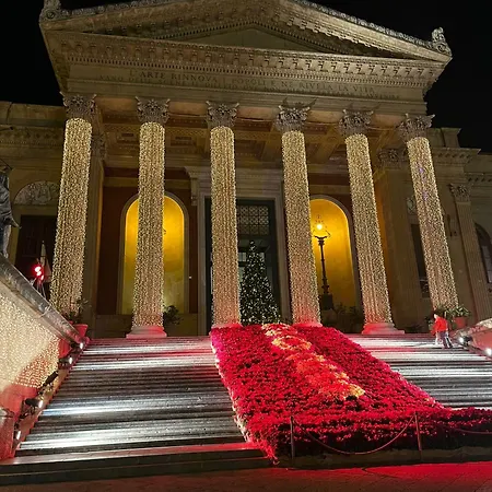 Daire La Folkloressa *